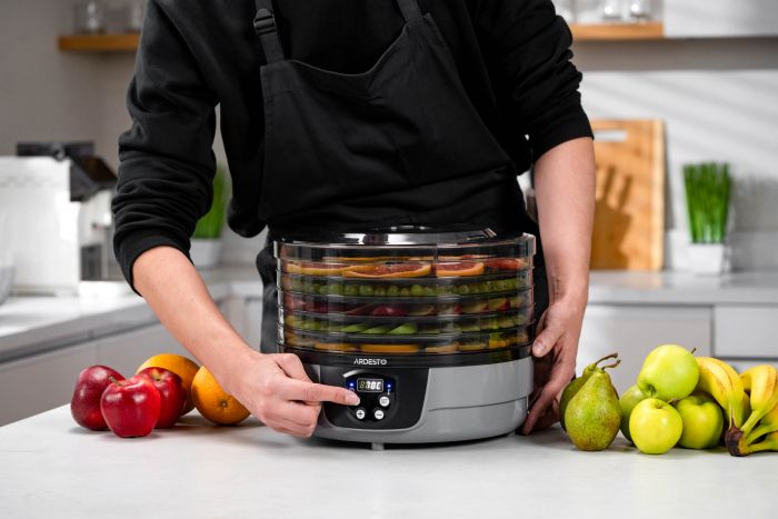 Сушарка для продуктів ARDESTO FDB-532TTC, 250Вт, піддонів -5x3см, діаметр-32см, макс-70°С, таймер, електр. управління, пластик , білий