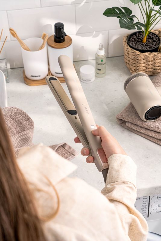 Випрямляч ARDESTO Pearl Cream, 50Вт, 140-230C, кераміка, бежевий