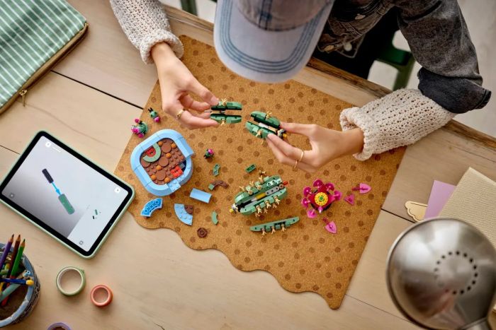 Конструктор LEGO Botanicals  Цвітіння кактуса