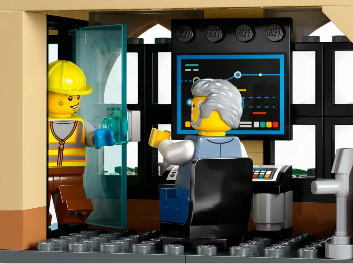 Конструктор LEGO City Центральний залізничний вокзал