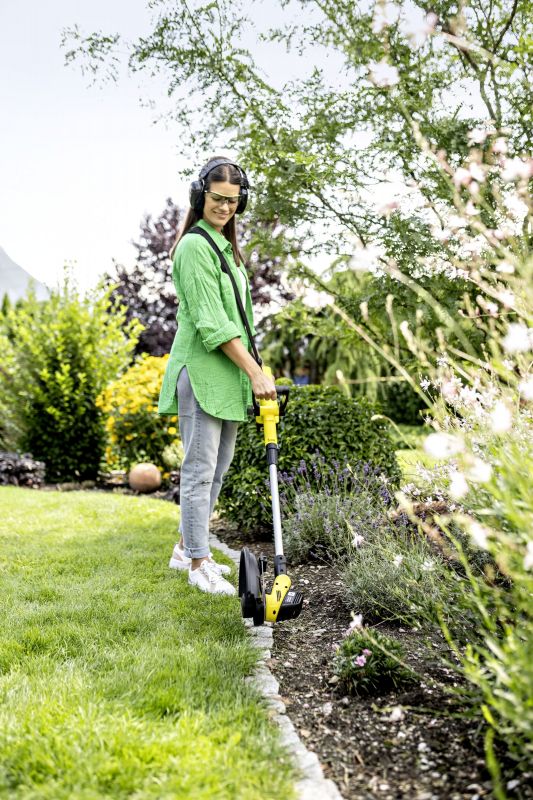 Тример садовий акумуляторний Karcher LTR 3-18 Dual Battery Set 18В акб 2х2А·год 30см 8000об/хв 2хЗП Power 2.42кг