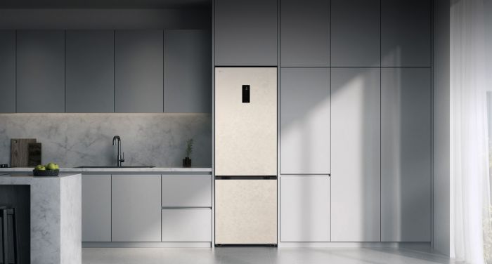 Холодильник LG з нижн. мороз., 203x60х68, холод.відд.-262л, мороз.відд.-113л, 2дв., E, NF, інв., диспл зовн., Fresh Сonverter, бежевий