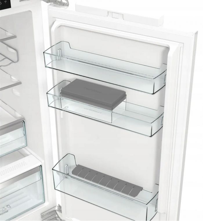 Холодильник Gorenje вбудований з нижн. мороз., 177x69x55см, 2 двері,252(76)л, А+, NF+, Зона св-ті, Диспл, Wi-Fi, Біли