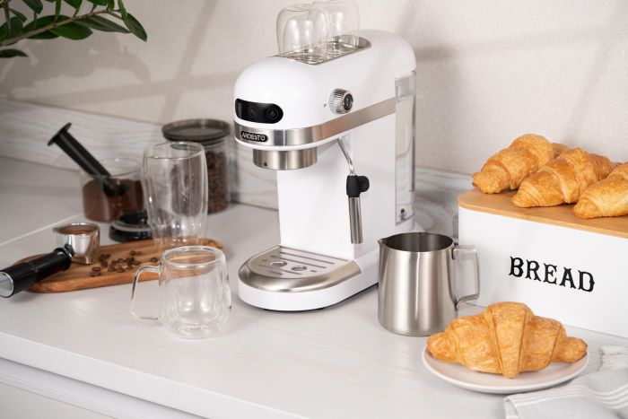 Кавоварка ARDESTO ріжкова 1.4л, мелена, ручний капучинатор, підігрів чашок, білий